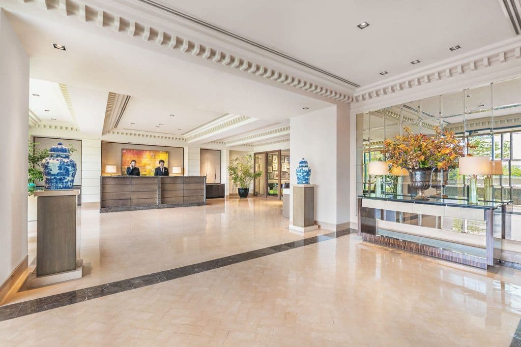 Hotel & Leisure
